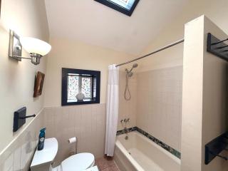 Spacious 4BR Berkshire Escape Pet Friendly - 2