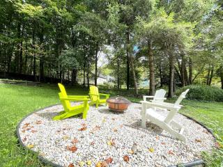 Dual-Home Berkshire Retreat Sleeps 16 - 0