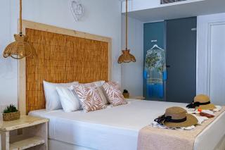 Harbora Suites - Ayia Napa Harbour - 9