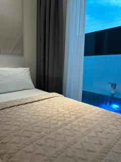 The Lumber with Private Pool - 3
