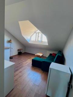 Cozy Apartment Near Moda - 9