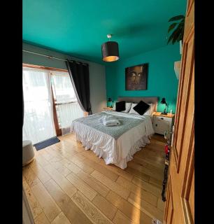 Bright Penthouse with Private Rooftop & Duplex Living Room ! - 4