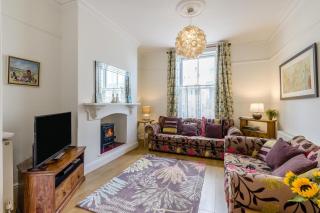 4 Bed in Whitby oc-w125 - 0