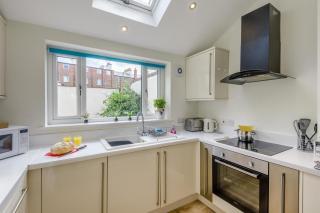 4 Bed in Whitby oc-w125 - 7