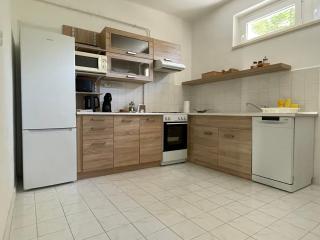 VÁRLAK VENDÉGHÁZ Apartman 1 - 3