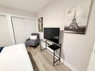 Quiet retreat near Coconut Grove free parking - 4