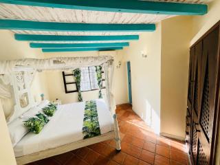 Tropical Court 2 BedroomDiani Beach villa - 2