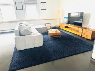 Loftwohnung 140 qm mit Parkplatz, Wlan, 2 Schlafzimmer, Terrasse , Wäscheservice - 1