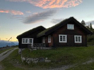 Løstegård hytter at the top of Golsfjellet - 1