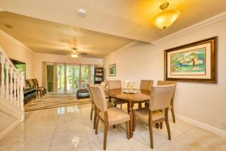 Family Townhouse - Minutes to 7Mile Beach - 5