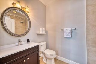 Family Townhouse - Minutes to 7Mile Beach - 1