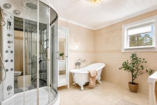 Exclusive Coastal Home - Panoramic Sea View Fevik - 2