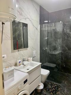 Cozy Apartment with a View Near Prizren City Centre - 4