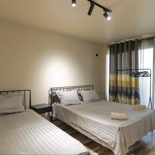 Sunmore - 3