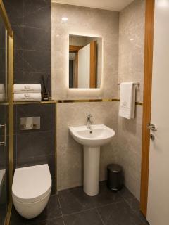 Royal Fsm Suites - 8