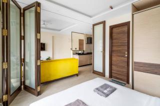 Tuscany Stylish 1 BHK in Prime Gated BKC Spot - 7