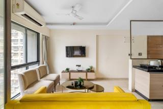 Tuscany Stylish 1 BHK in Prime Gated BKC Spot - 1