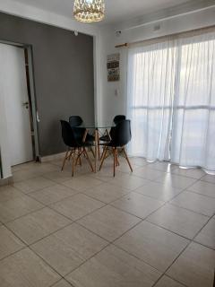 DEPARTAMENTO PARA DOS PERSONAS EN ZONA CENTRICA - 8