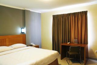 Maleosan Inn Manado Hotel - Manado - 3