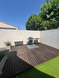 JOLIE MAISON A 700M DE LA MER - 9