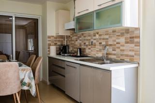 33rd floor luxury apartment fitness spa - 8