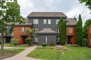 Luxury Blue Mountain Condo-Walk to Village-Pool - 8