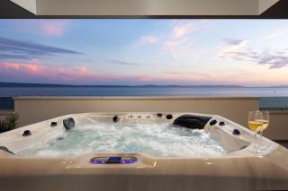 Villa Four Brothers - Penthouse Suite with Jacuzzi - 9