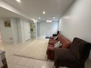Entire PrivateSuite Separate Entrance Free Parking - 6
