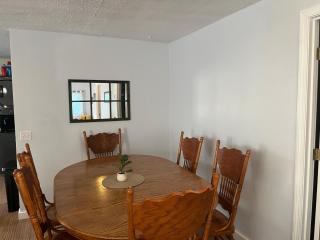 Comfy Pet-Friendly Unit Near Outdoor Adventure! - 6