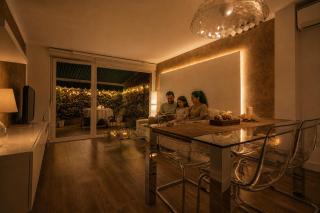 Casa Única con Patio Privado - Metro a 3 minutos - 8