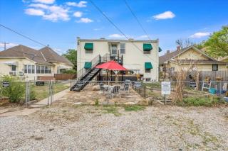 Quiet Area W Balcony | Great for Travel Nurses! - 8