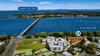 Sylvan Sea Breeze Family Stay - 9