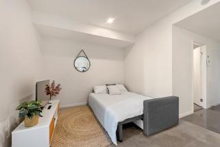 Sensational City Views and Best South Bank Location! - 1