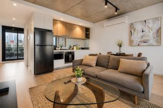 Stature 2BR Level 14 - Pool, Gym, Balcony & Views - 4