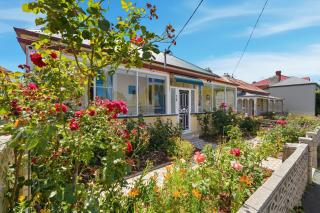 Rosehaven Retreat - Free Parking - Games Room - Walk to Restaurants - 2