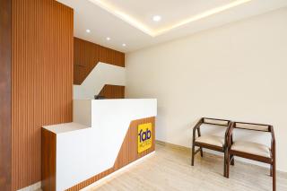 FabHotel Prime Golden Leaf - 8