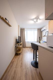 VESTA Dew Modern New Apartment with Free Parking - 2