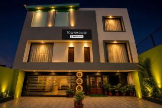 Super Townhouse by OYO Zirakpur Bus Stand Formerly Hotel Citi Inn - 6