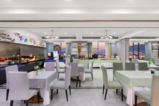 Ramada by Wyndham Zhangjiajie - 6