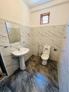 G Lake Guest House - 2