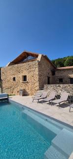 Aubié modern barn swimming pool and AC - 1