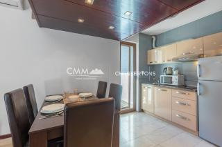 Sunny City Centre Suite - 9