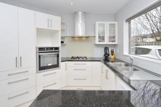 Riccarton 5BR, 400m to Westfield Mall - Regents 94A - 7