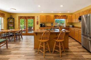 Farmhouse in Plain by NW Comfy Cabins - 5