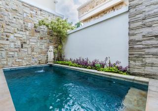 Private Pool Villa Arsy w Rooftop By Orivista - 1