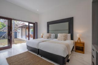 The Olivia Estate - 1
