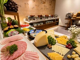 Cozy An Boutique Hotel Hoian - 2