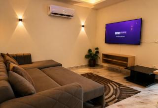 Selena Bay Luxury Sea View 1BR Apartment, Private Beach and Pool - 5