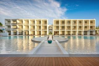 Patong Beach Hotel by See2Sea - 5