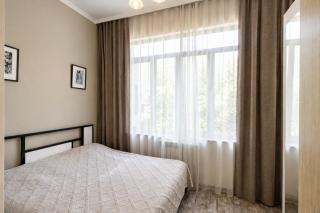 Two bedroom apartment near Republic Square in Yerevan - Jerewan - 2